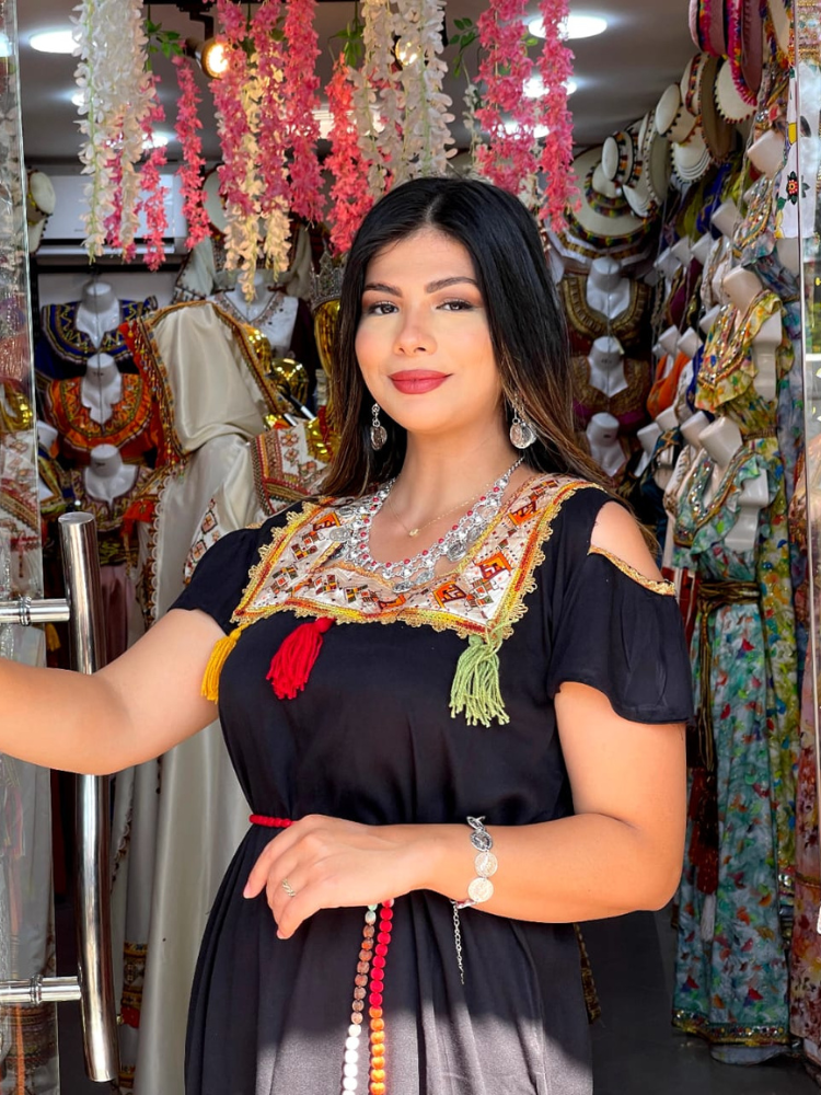 Robe Kabyle Dziriya – بسيطة وأنيقة