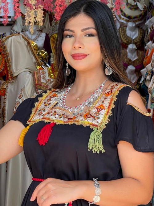 Robe Kabyle Dziriya – بسيطة وأنيقة
